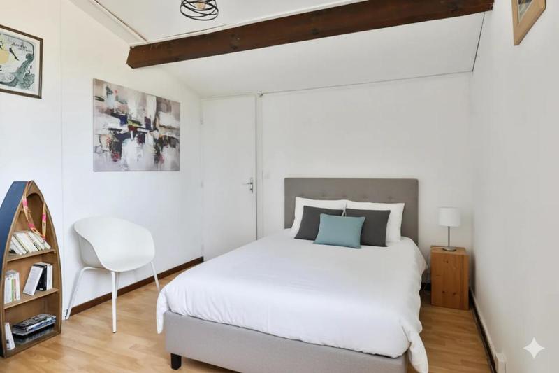 Maison - 209 m² - 8 pièces