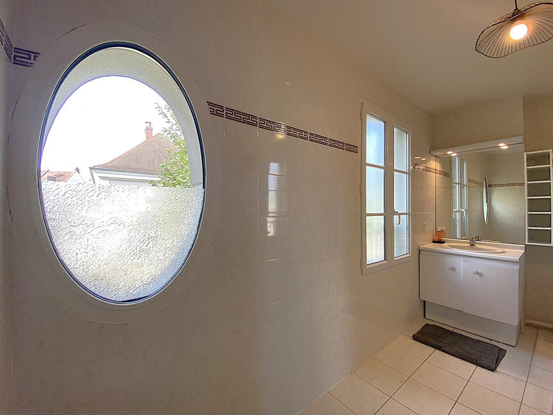 Maison - 88 m² - 5 pièces