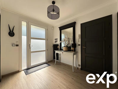 Maison - 170 m² - 8 pièces