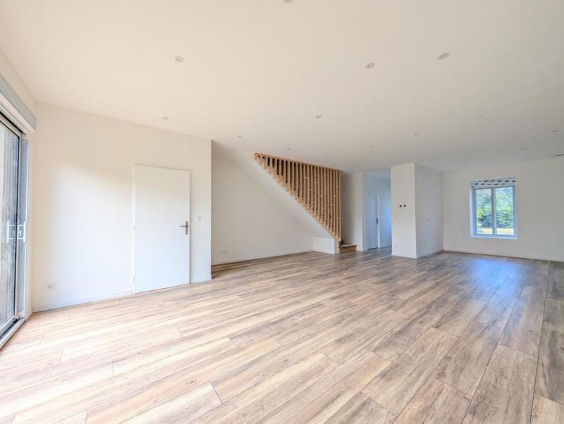 Maison - 160 m² - 5 pièces