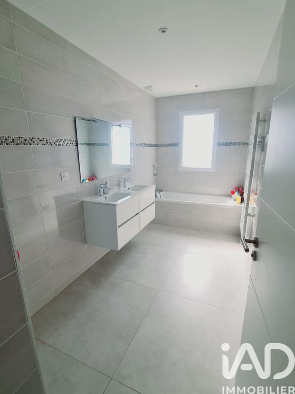 Maison - 169 m² - 7 pièces