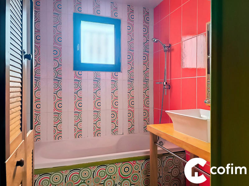 Maison - 90 m² - 4 pièces