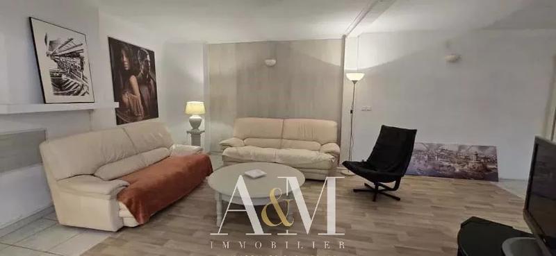 Appartement - 80 m² - 3 pièces