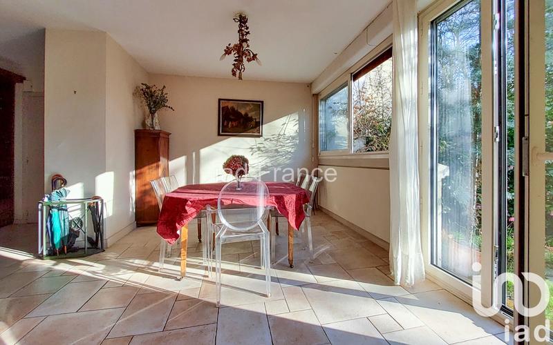 Appartement - 99 m² - 4 pièces