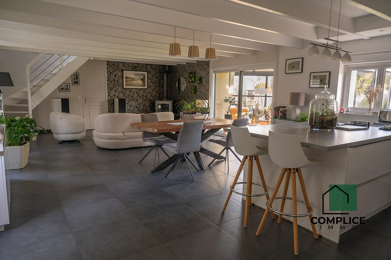 Maison - 155 m² - 4 pièces