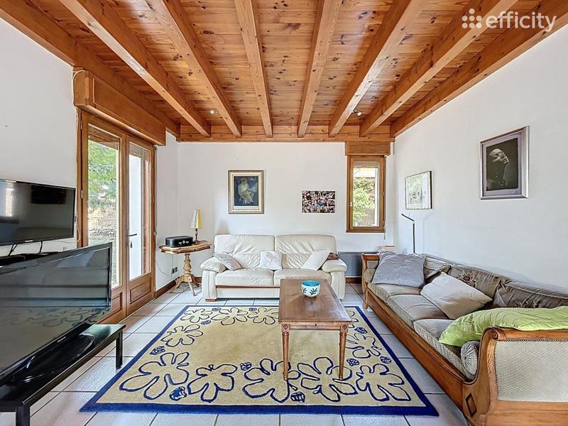 Maison - 194 m² - 6 pièces