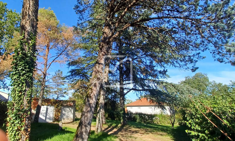 Maison - 120 m² - 10 pièces