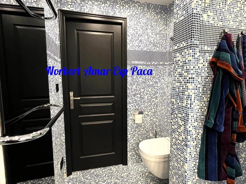 Appartement - 100 m² - 5 pièces