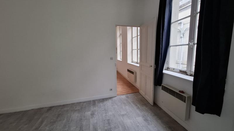 Appartement - 80 m² - 5 pièces