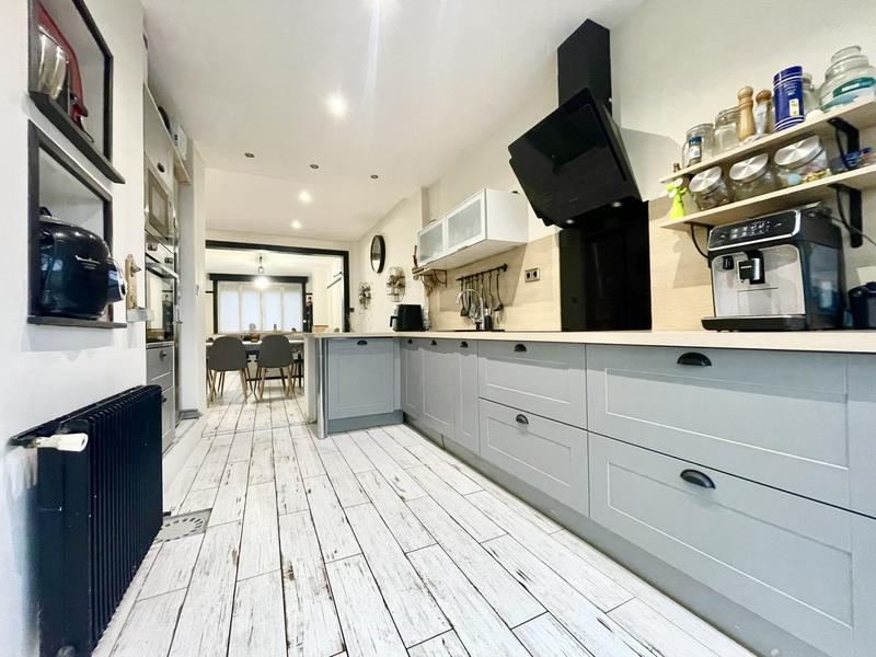 Maison - 154 m² - 5 pièces