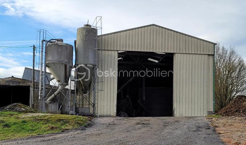 Maison - 150 m² - 8 pièces