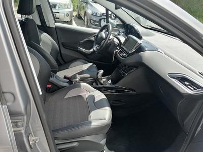 Peugeot 2008 1.6 Blue Hdi 100 Cv Allure