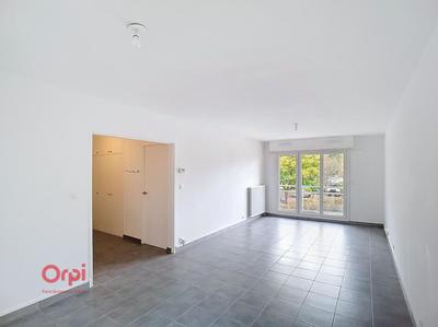 Appartement - 79 m² - 3 pièces