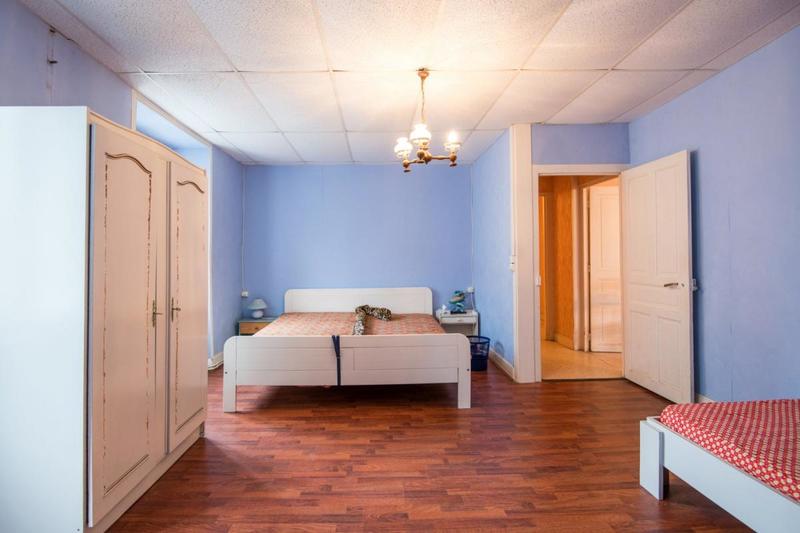 Maison en pierre - 275 m² - 11 pièces