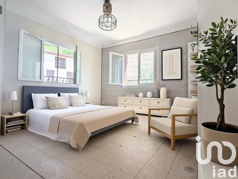 Appartement - 100 m² - 4 pièces