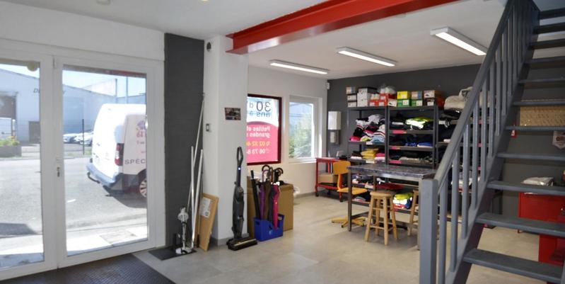 Loft - 135 m² - 5 pièces