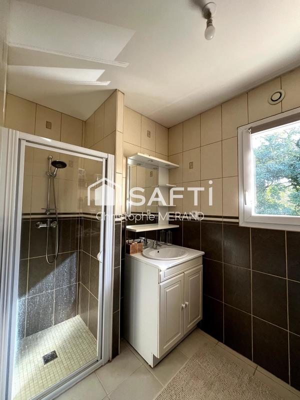 Maison - 127 m² - 9 pièces