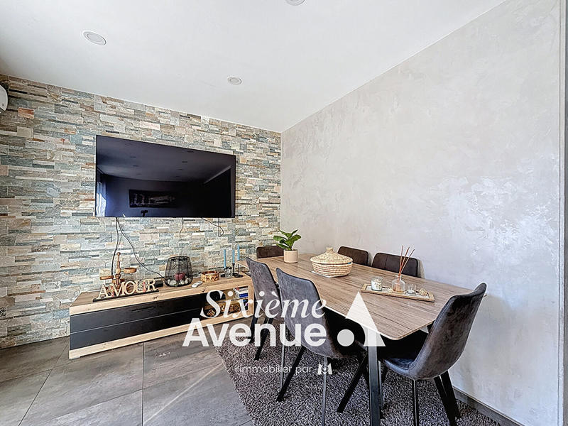 Maison - 80 m² - 4 pièces