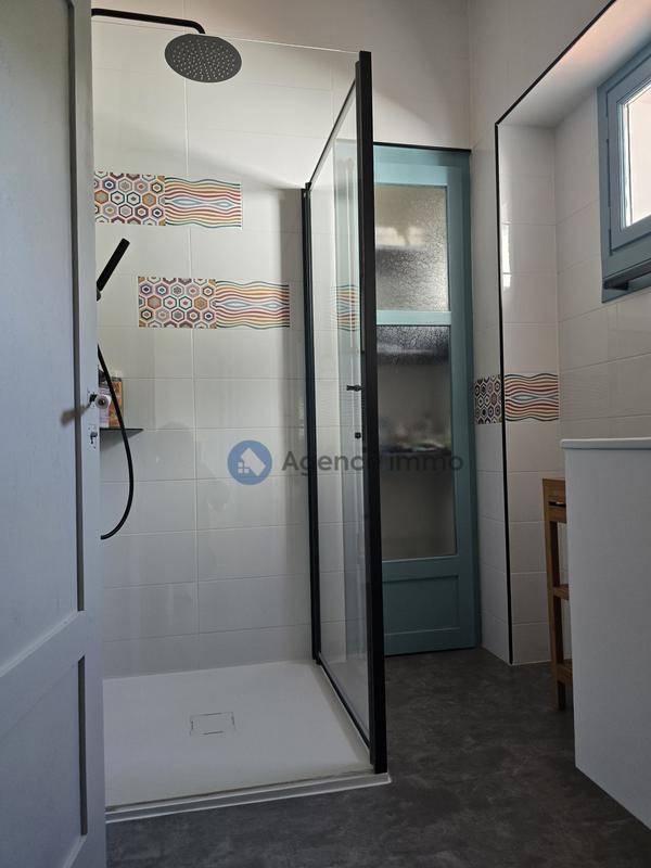 Maison - 207 m² - 6 pièces