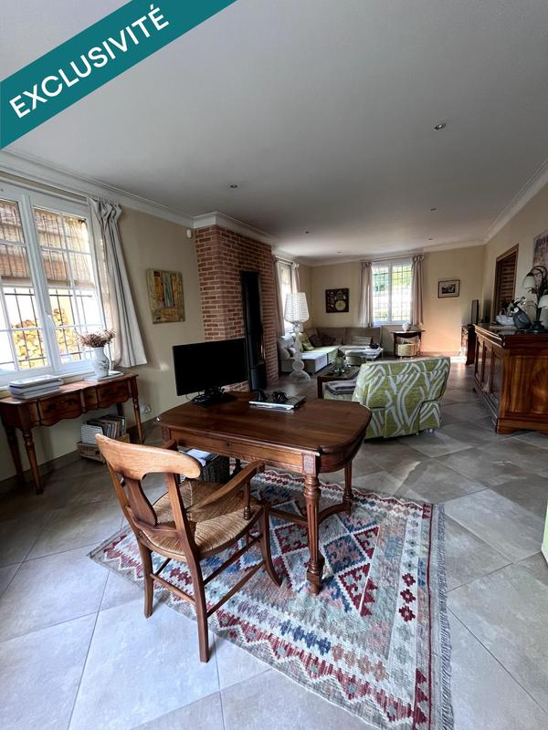 Villa - 260 m² - 8 pièces