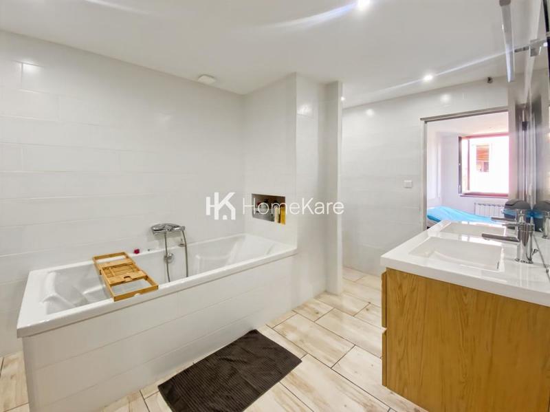 Maison de ville - 150 m² - 6 pièces