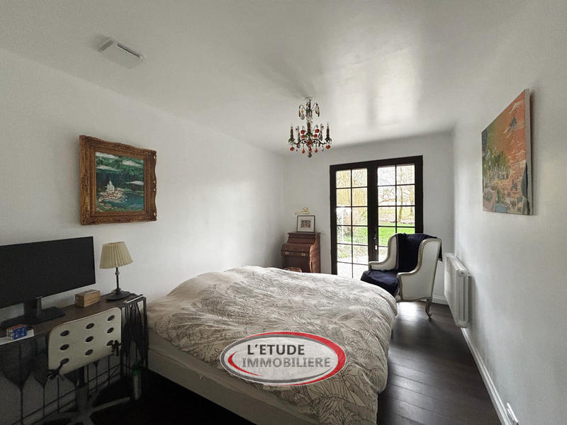 Maison - 186 m² - 10 pièces