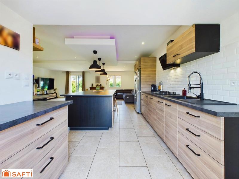 Maison - 110 m² - 4 pièces