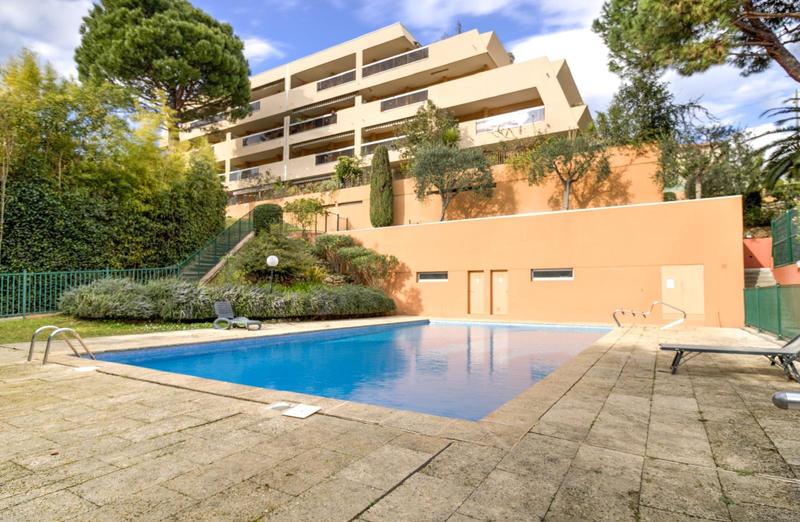 Appartement - 109 m² - 3 pièces