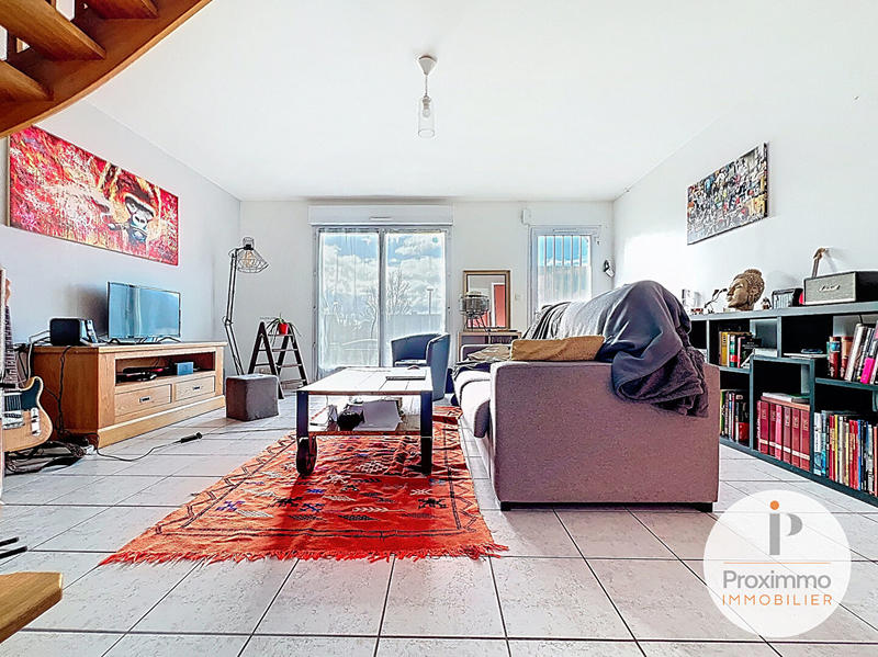 Maison - 92 m² - 5 pièces