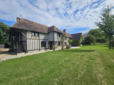 Maison - 260 m² - 8 pièces