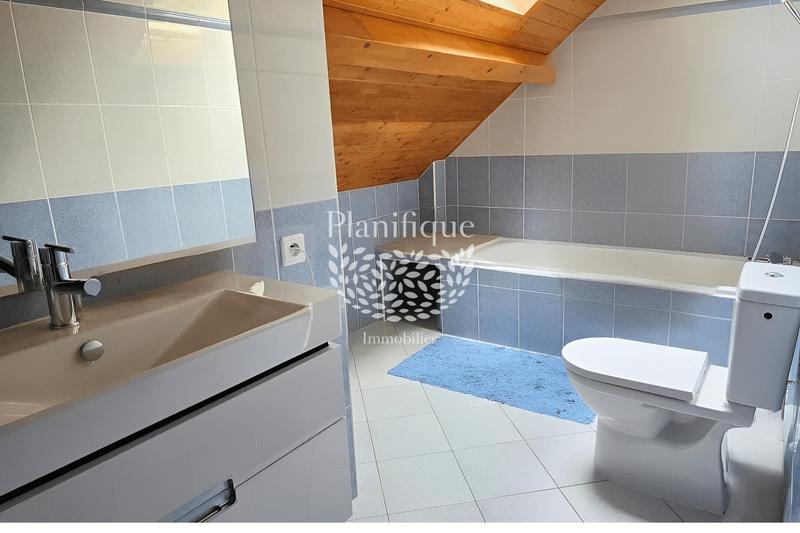 Maison - 177 m² - 6 pièces