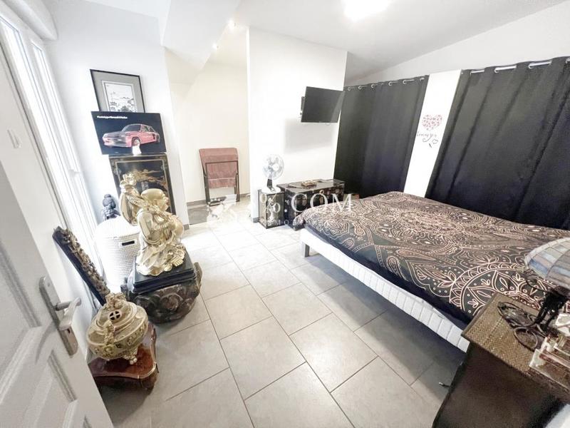 Maison de ville - 177 m² - 8 pièces