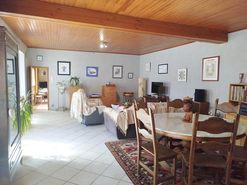 Maison de village - 240 m² - 7 pièces
