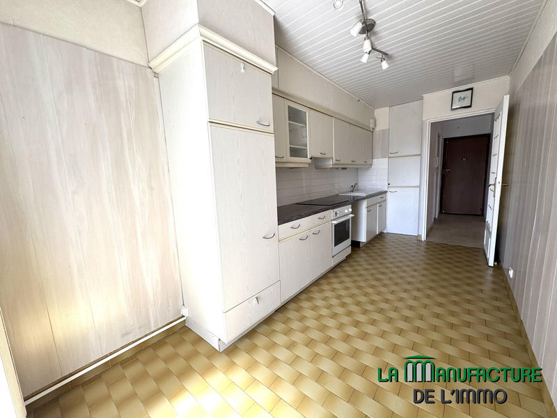 Appartement - 77 m² - 4 pièces