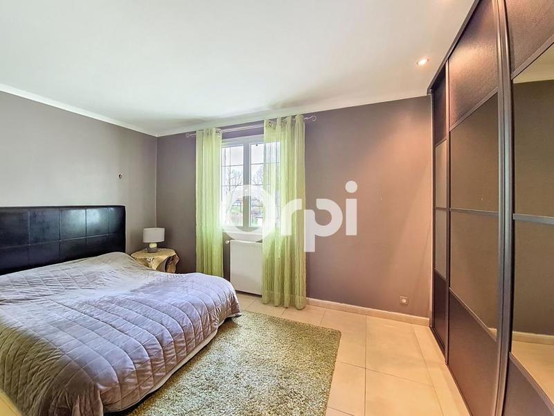 Maison - 200 m² - 7 pièces