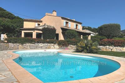 Maison - 180 m² - 7 pièces