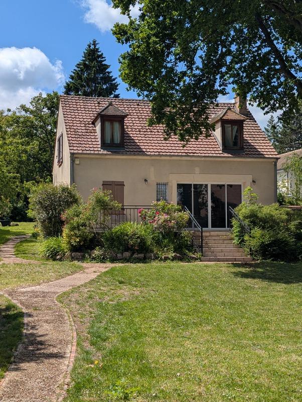 Maison - 115 m² - 6 pièces