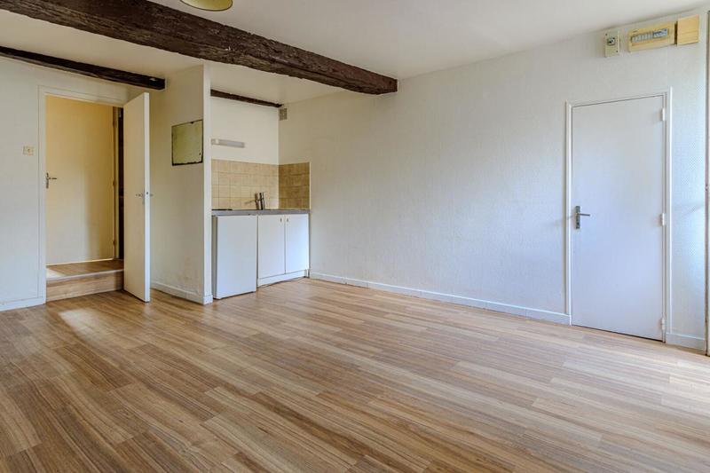 Immeuble - 113 m² - 8 pièces