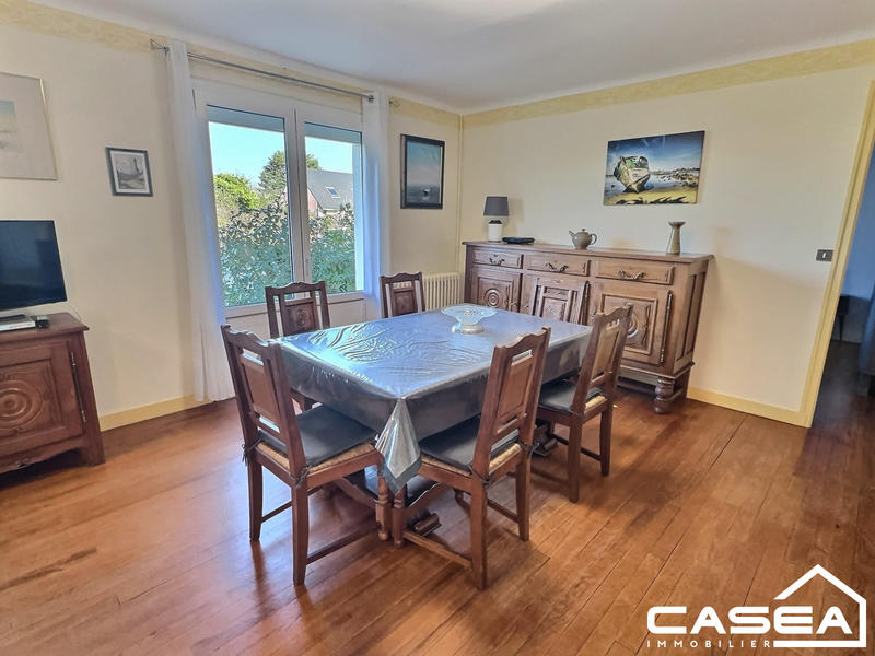 Maison traditionnelle - 82 m² - 4 pièces