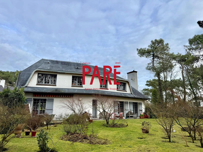 Maison - 205 m² - 6 pièces