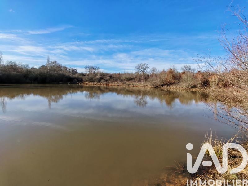 Terrain - 96 964 m²