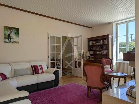 Maison de maîtres - 280 m² - 8 pièces