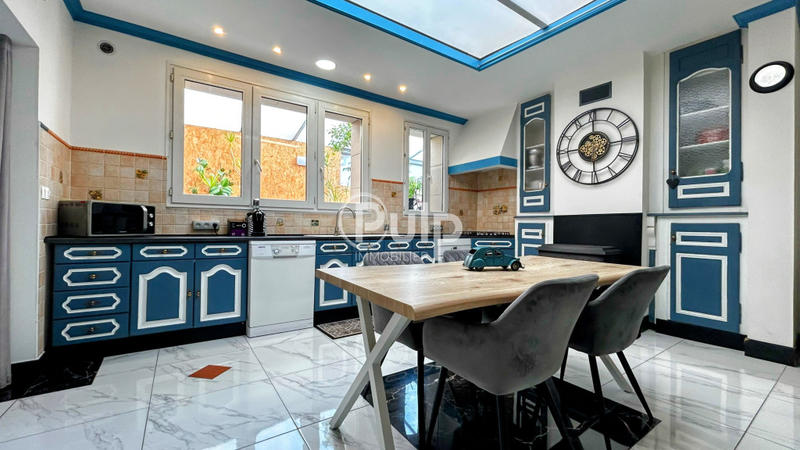 Maison de ville - 173 m² - 6 pièces