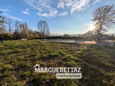 Terrain - 700 m²