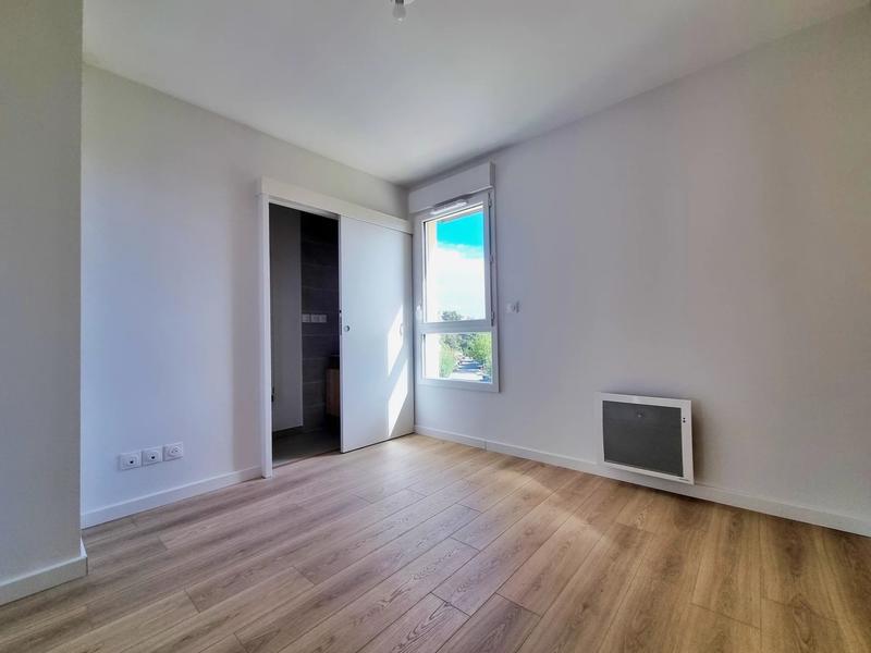 Appartement - 95 m² - 5 pièces