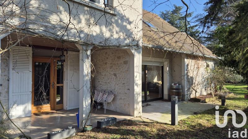 Maison - 250 m² - 8 pièces