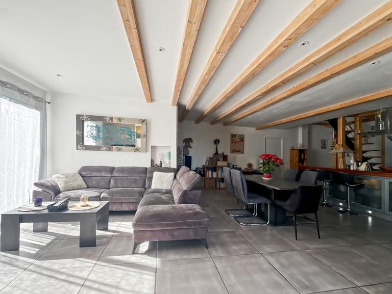 Villa - 190 m² - 7 pièces