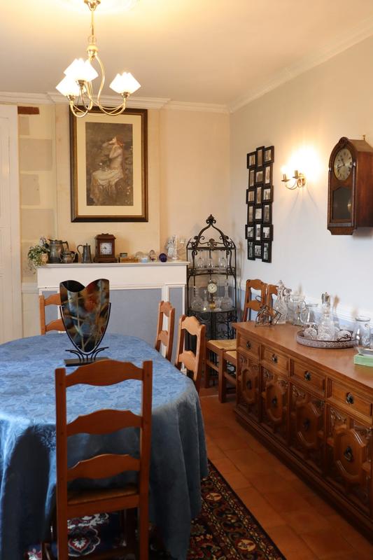 Maison - 250 m² - 9 pièces