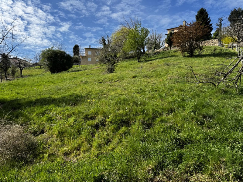 Terrain - 2 090 m²