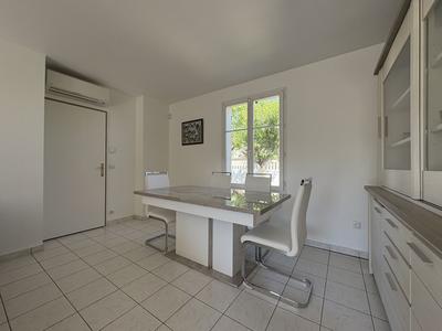 Maison traditionnelle - 80 m² - 5 pièces